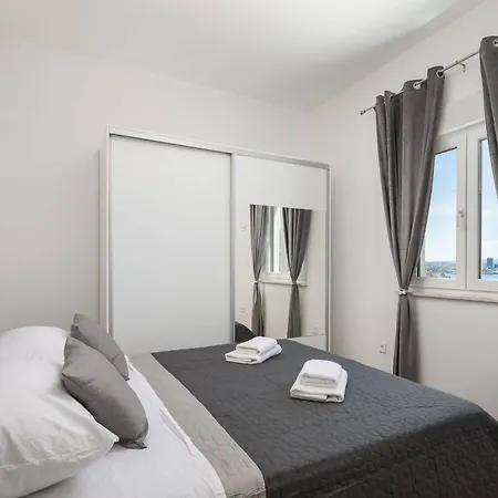 Apartamento Nana And Gigo Kaštela