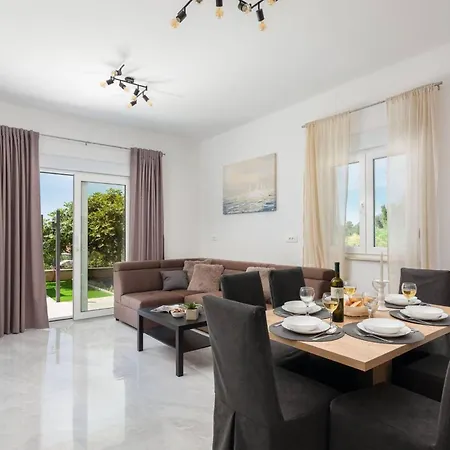 Nana And Gigo Apartamento *